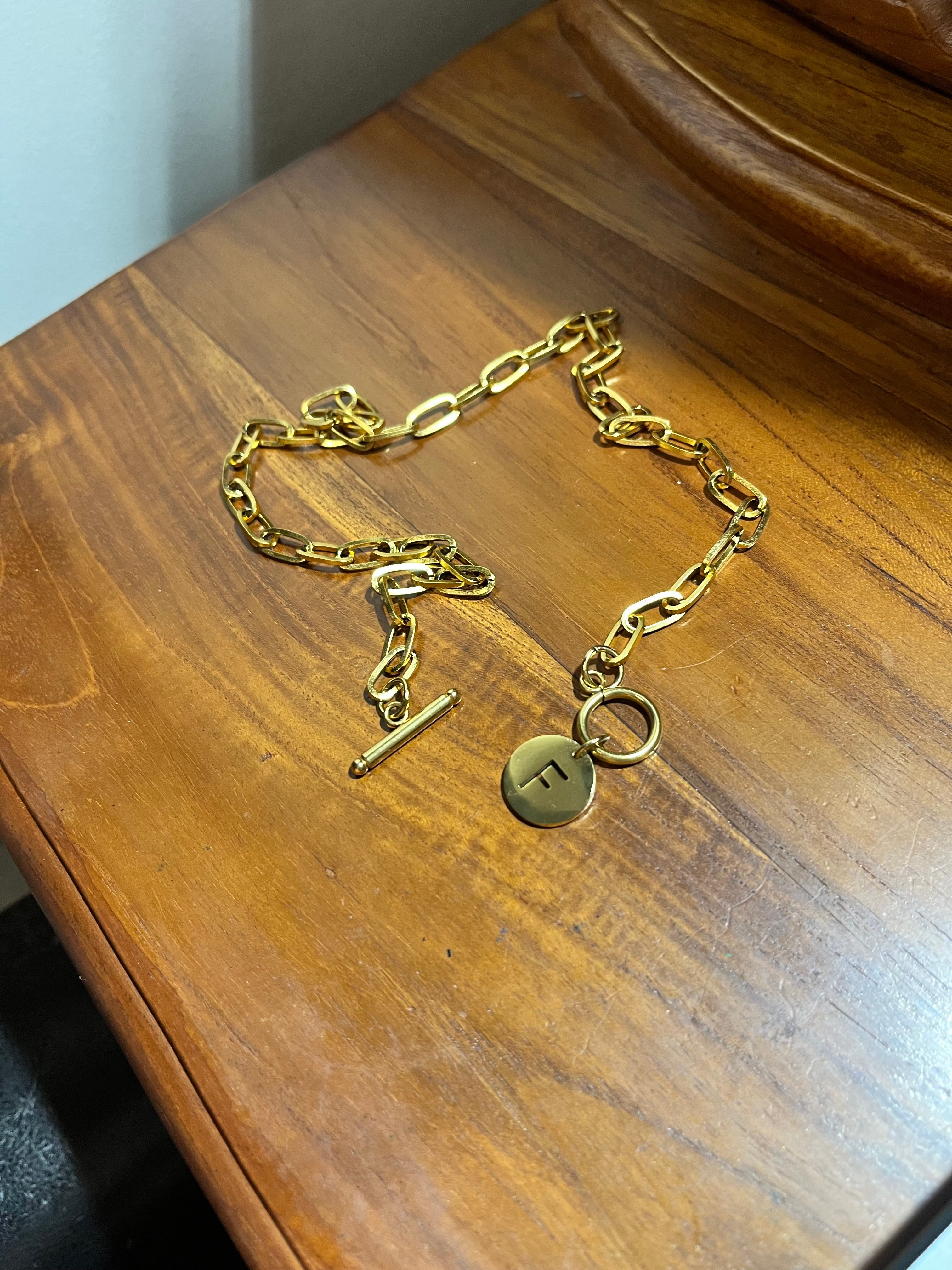 Collier Initial