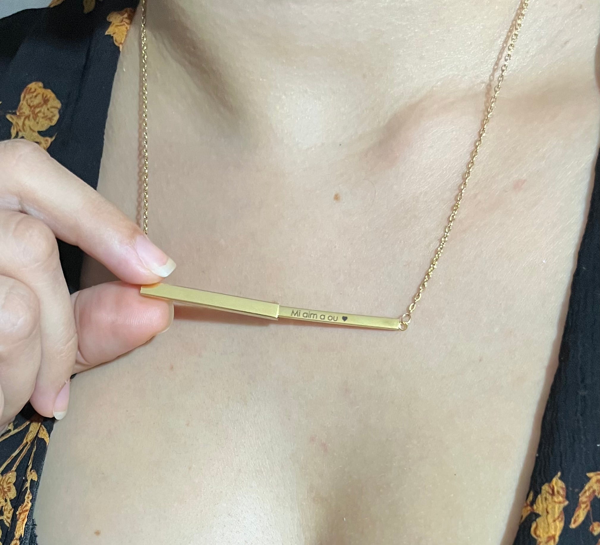 Collier message caché Mi aim a ou