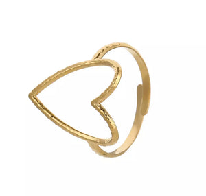 Bague fine en acier inoxydable en forme de coeur 